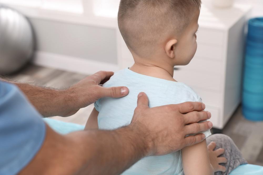 Ostéopathie enfants près de Bron